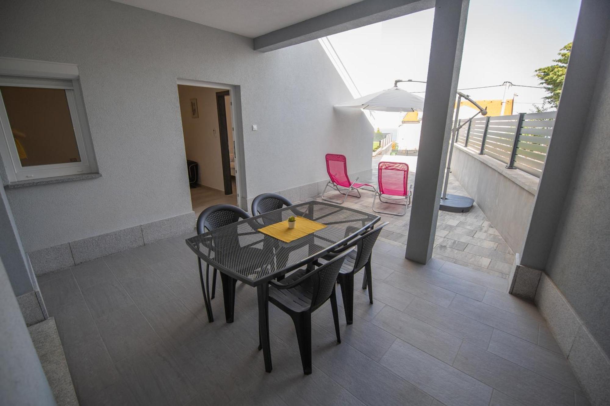 Apartments Luka Сень Екстер'єр фото